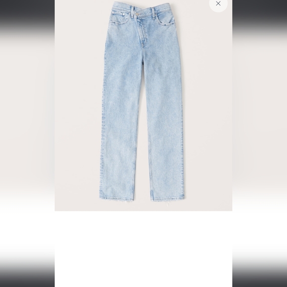 Abercrombie & Fitch straight leg ultra high rise plus sized light wash jeans NWT - Picture 2 of 3